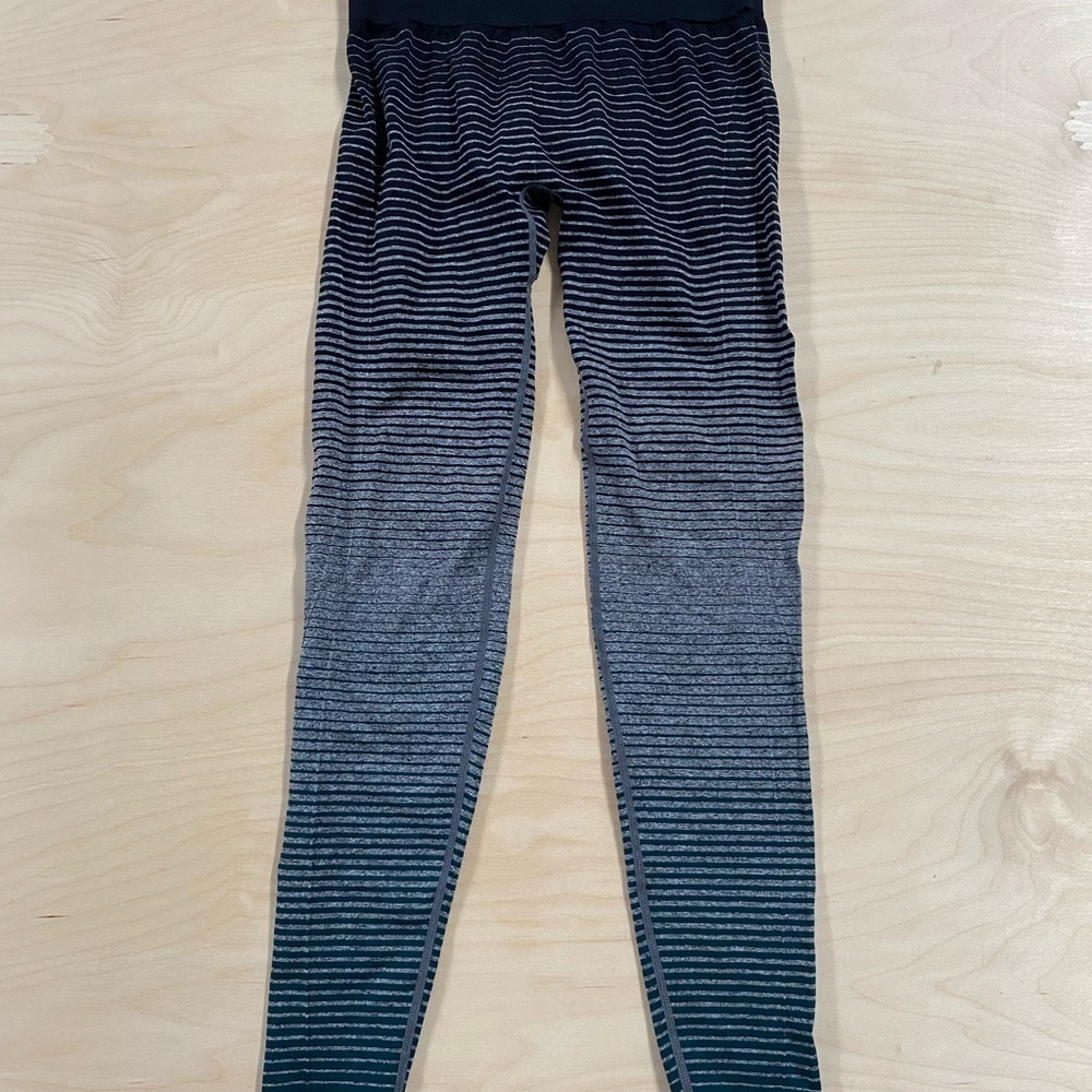 Marika Leggings size Small ( CW)